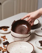 Prato Ralador Brownie | Cerâmica Artesanal & Design Ergonómico Médio - Image 4