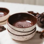 Prato Ralador Brownie | Cerâmica Artesanal & Design Ergonómico Médio - Image 3