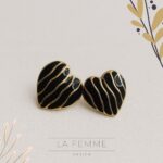 Brincos Coração Waves | Romantismo Moderno & Design Esmaltado