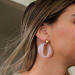 Brincos Chic Lovers | Geometria em Acrílico & Aço Inoxidável - Image 5