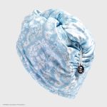 Toalha de Cabelo Envolta em Cetim | Kitsch x Bridgerton | Toile de Blue - Image 8
