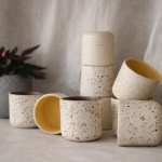 Chávena de Grés Artesanal Cookie|Design Branco e Cacau - Image 5