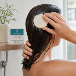Champô Sólido Tradição Natural para Cabelo Seco | 70 g - Image 2